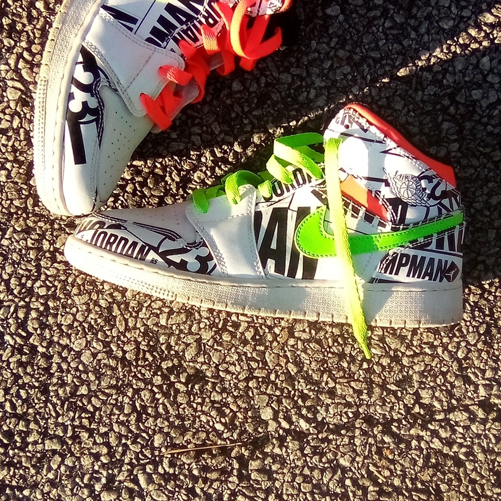 Jordan Kids White Sneakers with Neon Laces